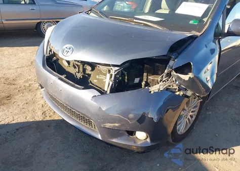 2015 Toyota Sienna Xle 8 Passenger from USA, damaged, VIN 5TDYK3DCXFS574419